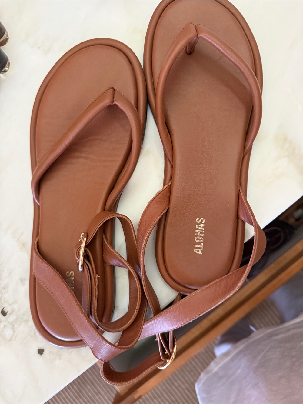 ALOHAS Brown Leather Toe-Post Sandals with Ankle Strap